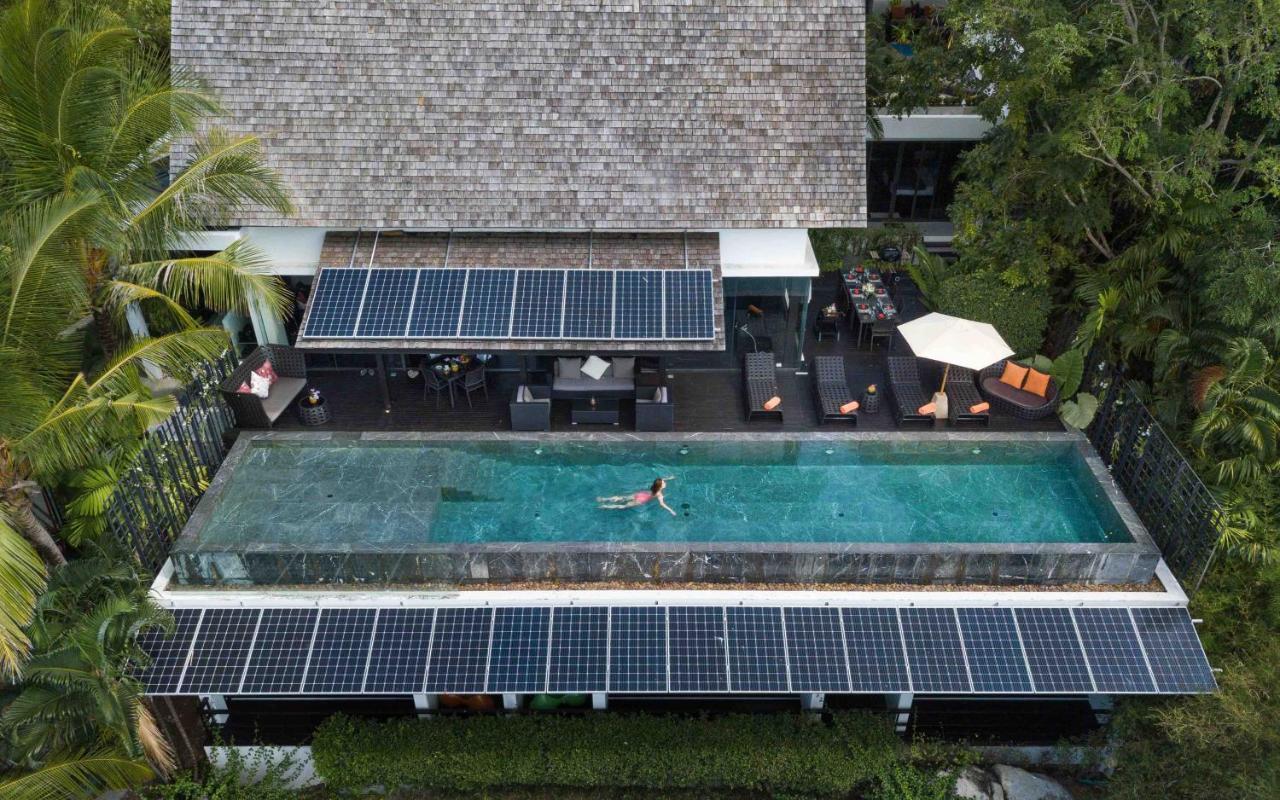 Villa Yang, Private Oceanfront Villa, Kamala Beach Eksteriør billede