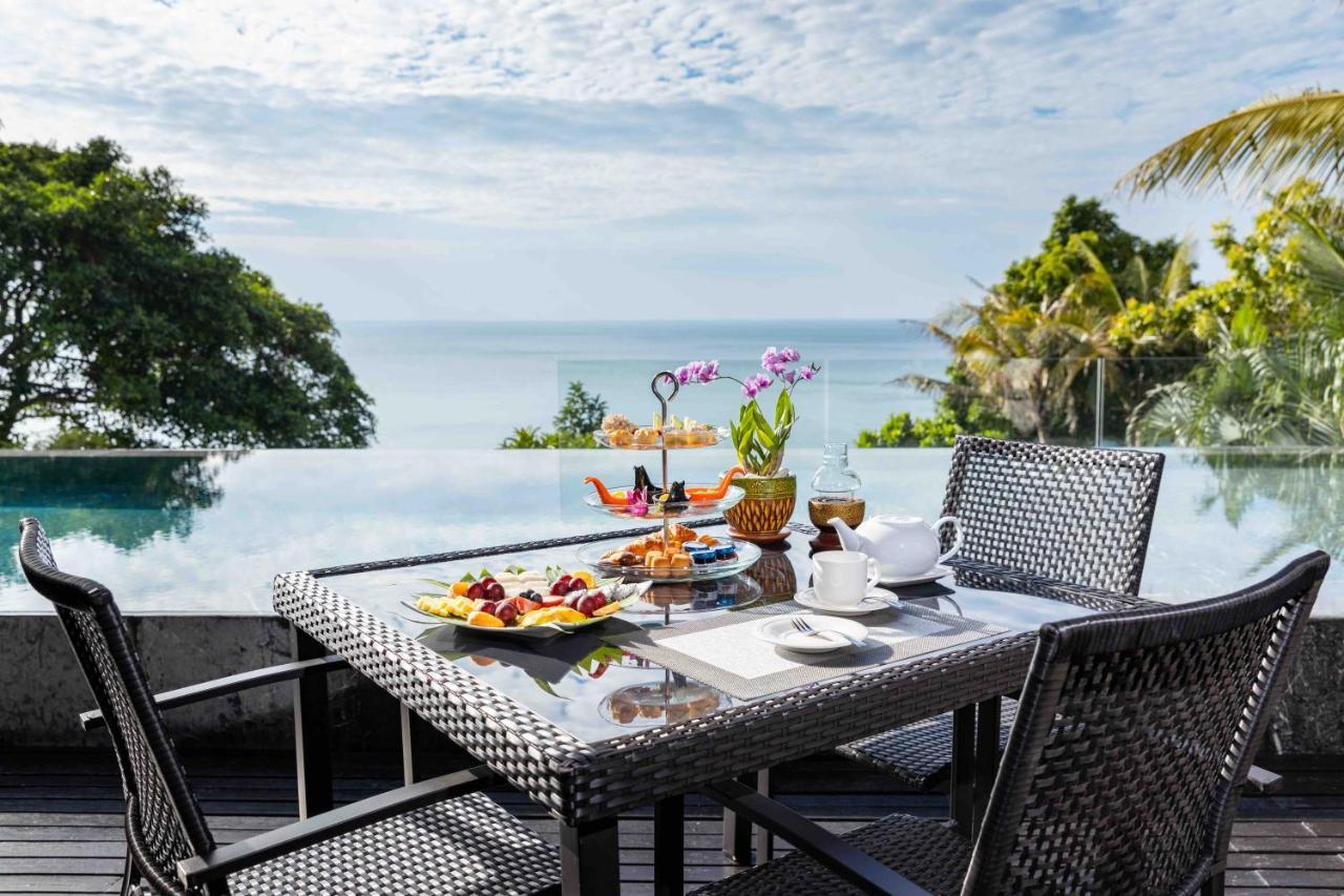 Villa Yang, Private Oceanfront Villa, Kamala Beach Eksteriør billede